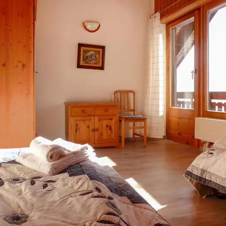 Eaux-vives 202 By Interhome *